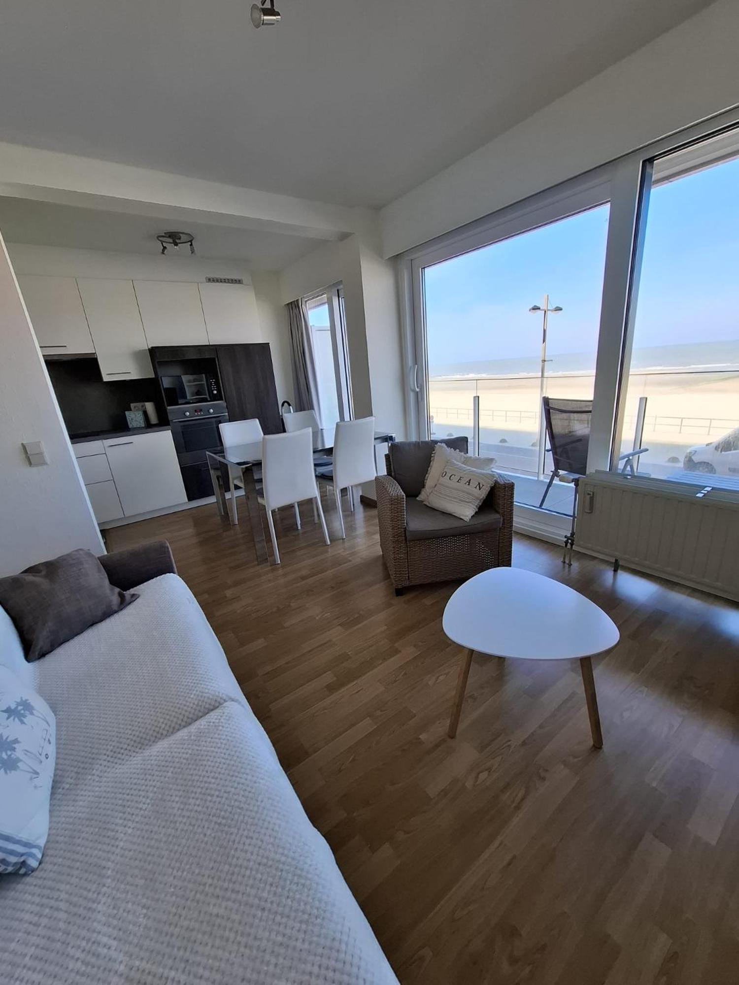 North Sea View Studio With Parking Middelkerke Exterior photo